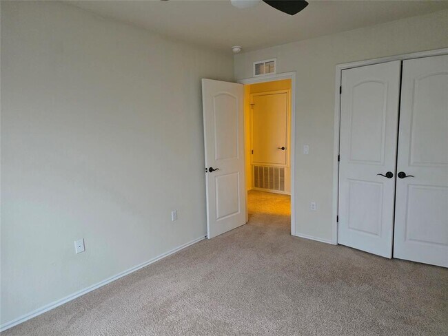 Building Photo - 14008 Eucalyptus Bnd