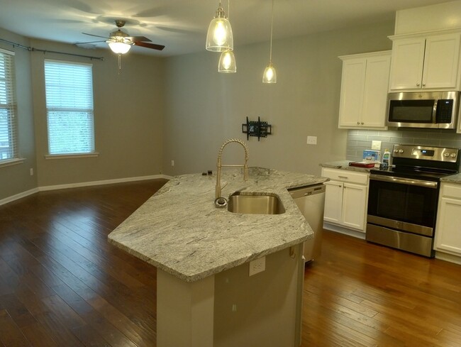 Building Photo - 8324 Tassel Ct