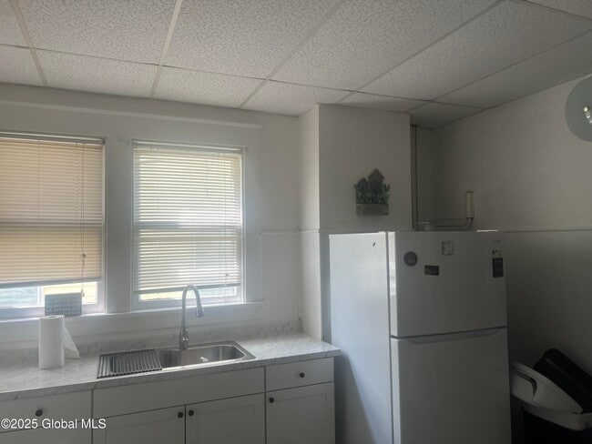 Building Photo - 479 West St