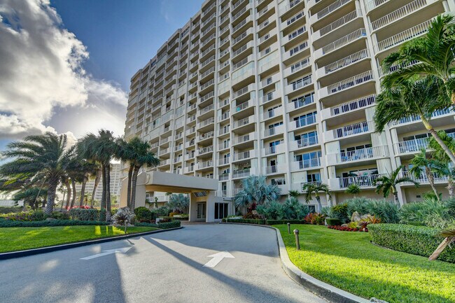 Building Photo - 4301 N Ocean Blvd