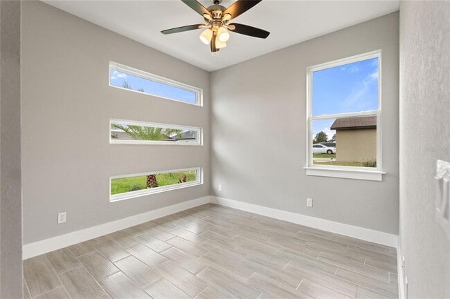 Building Photo - 186 Sweet Pea Ct
