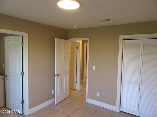 Building Photo - 1410 New York Ave