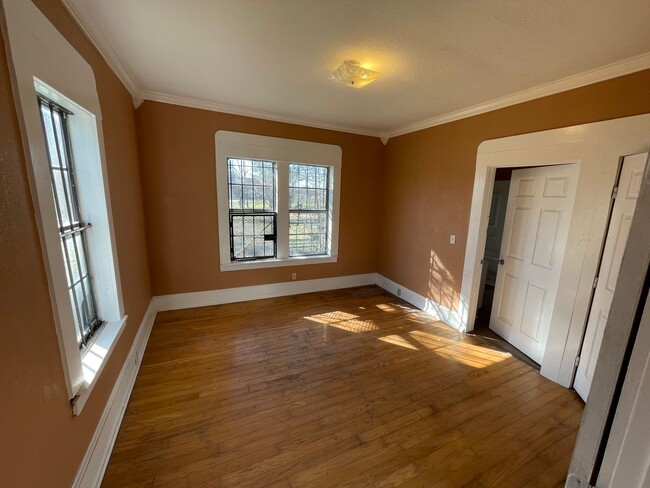 Building Photo - Remodeled 2 Bedroom Home in Caddo Heights