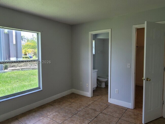 Building Photo - 503 Pine Bark Ct