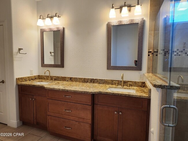 Building Photo - 114 Heather Dr