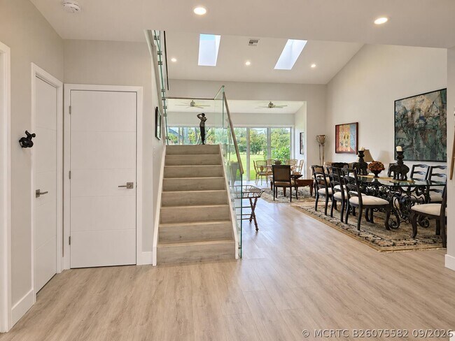 Building Photo - 4103 Carriage Dr