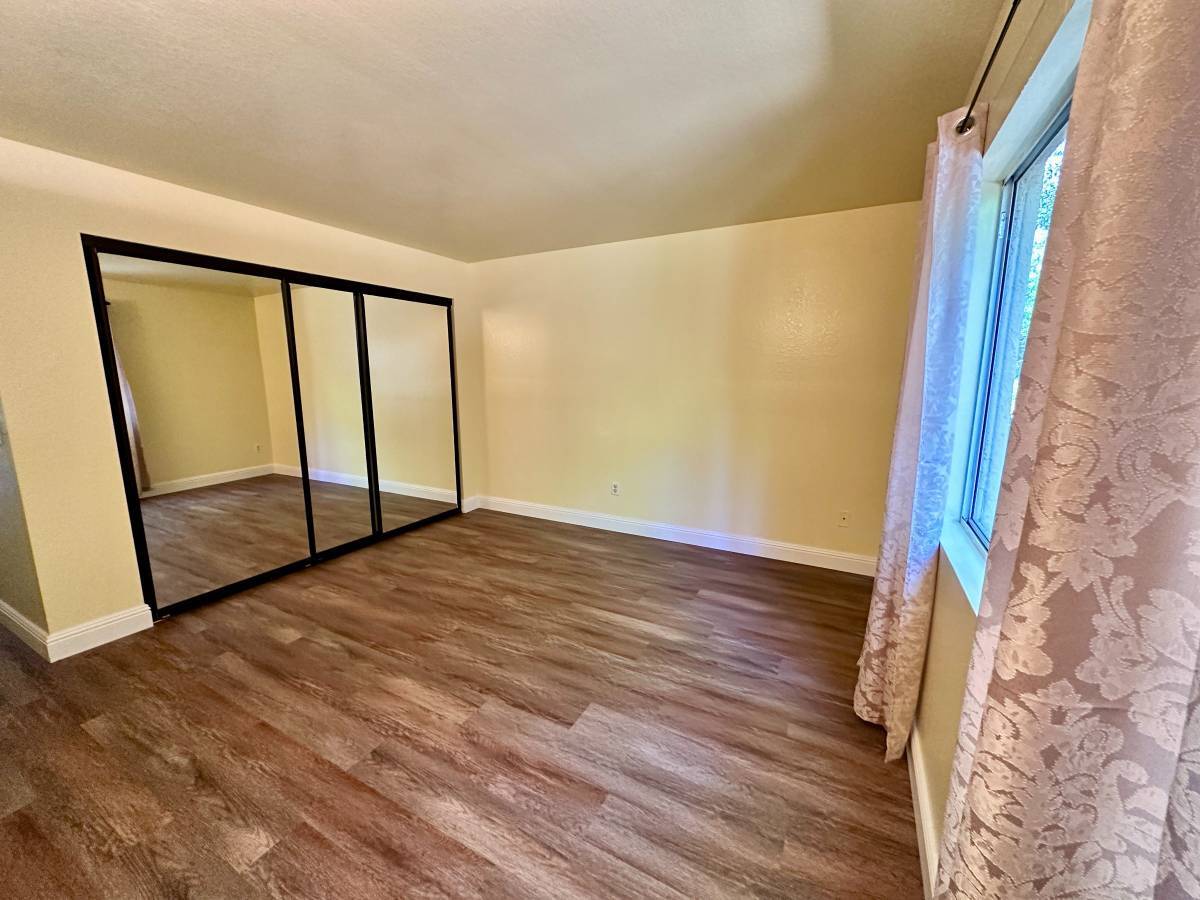 Building Photo - 11275 Avenida De Los Lobos