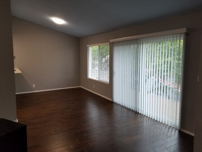 Building Photo - 3 Bed 2 Bath In Martinez (Sunrise Ridge)