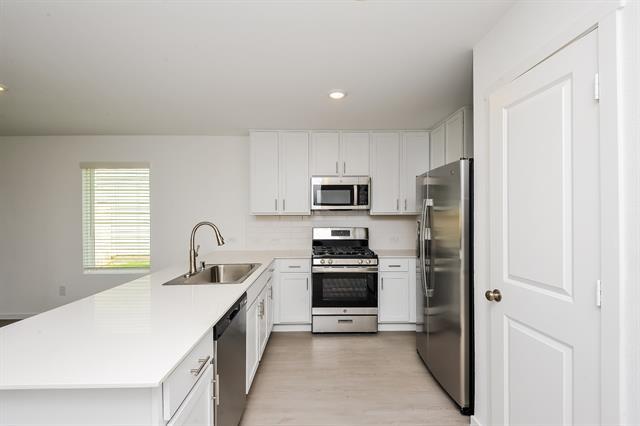 Building Photo - 2744 Mistwood Dr