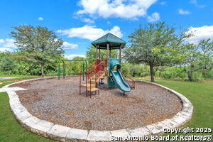 Building Photo - 8427 Buckhorn Parke