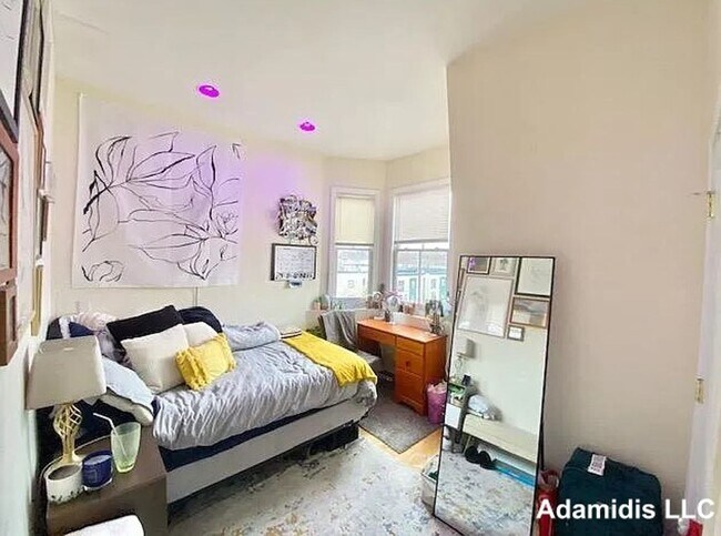 Building Photo - 247 Northampton St