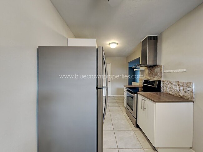 Building Photo - 5105 Skillman St
