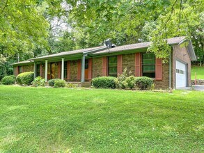 Building Photo - Charming 3BR/2BA Home in Woodbury!