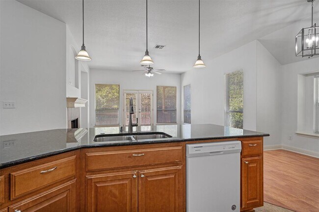 Building Photo - 151 Courtland Cir