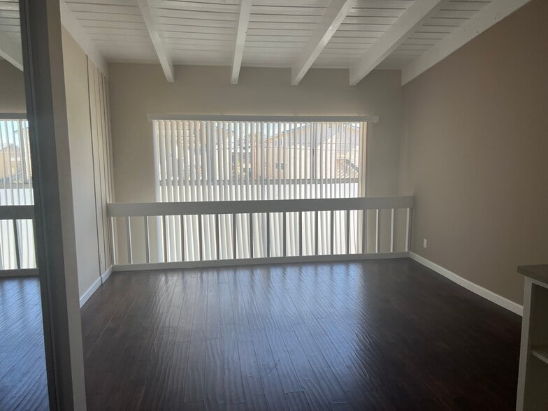 Building Photo - 4014 Emerald St