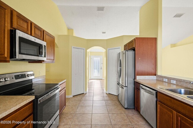 Building Photo - 5363 Pierpoint Ave