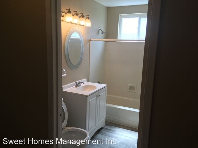 Building Photo - 4 br, 2 bath House - 6821 Chevy Chase Way