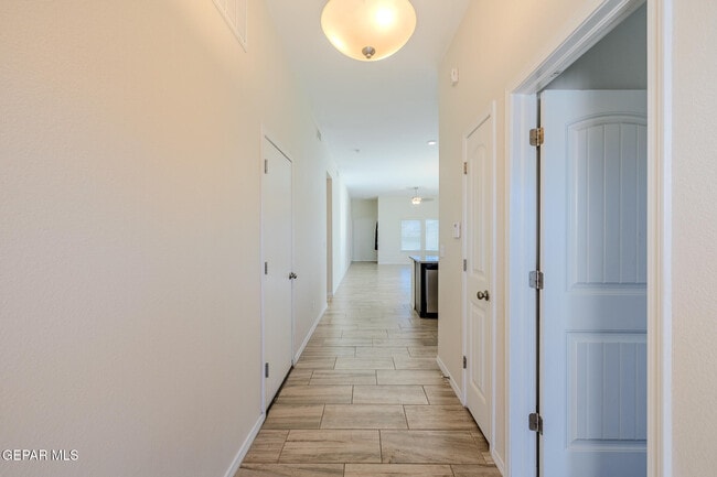 Building Photo - 1040 Indigo Sky St