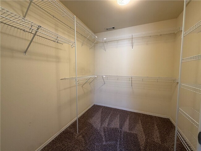 Building Photo - 350 Beasley Dr