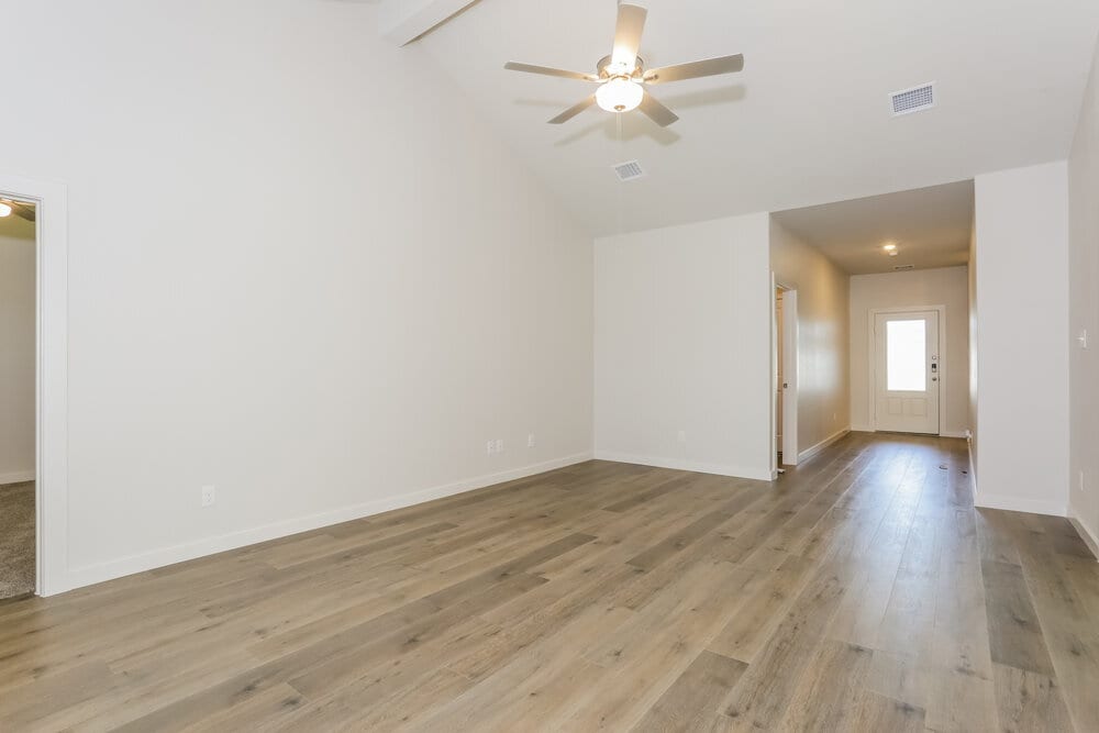 Building Photo - 1540 Woodwinds Dr