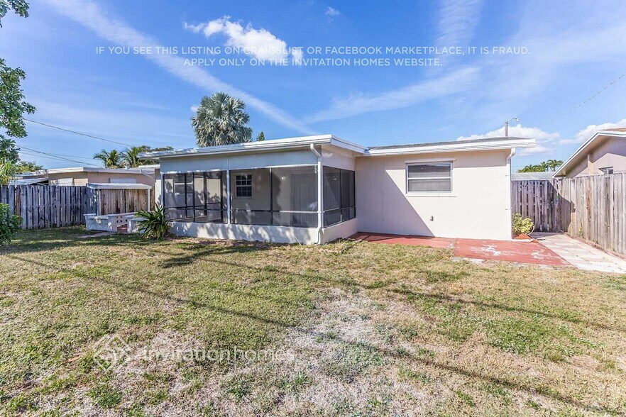 Building Photo - 8600 NW 26th St