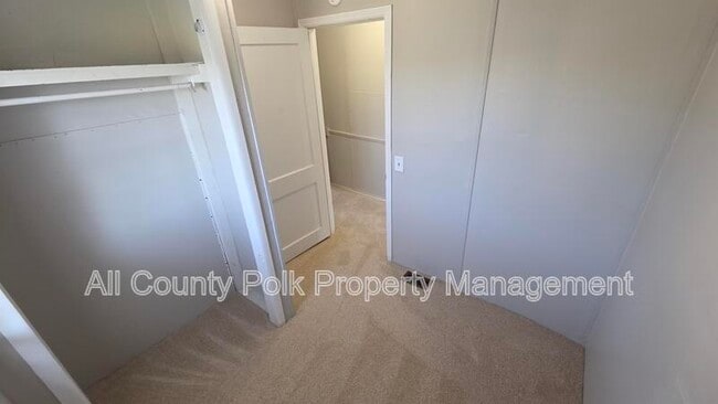 Building Photo - 2735 W 10th St