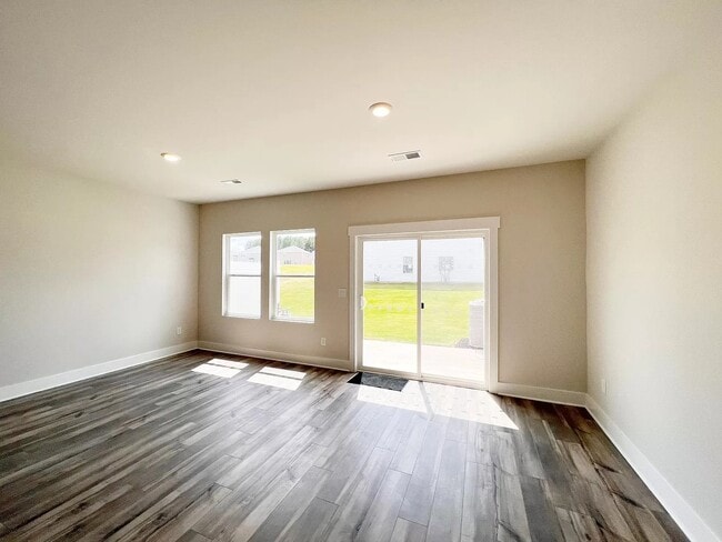 Building Photo - 4 Beachley Pl