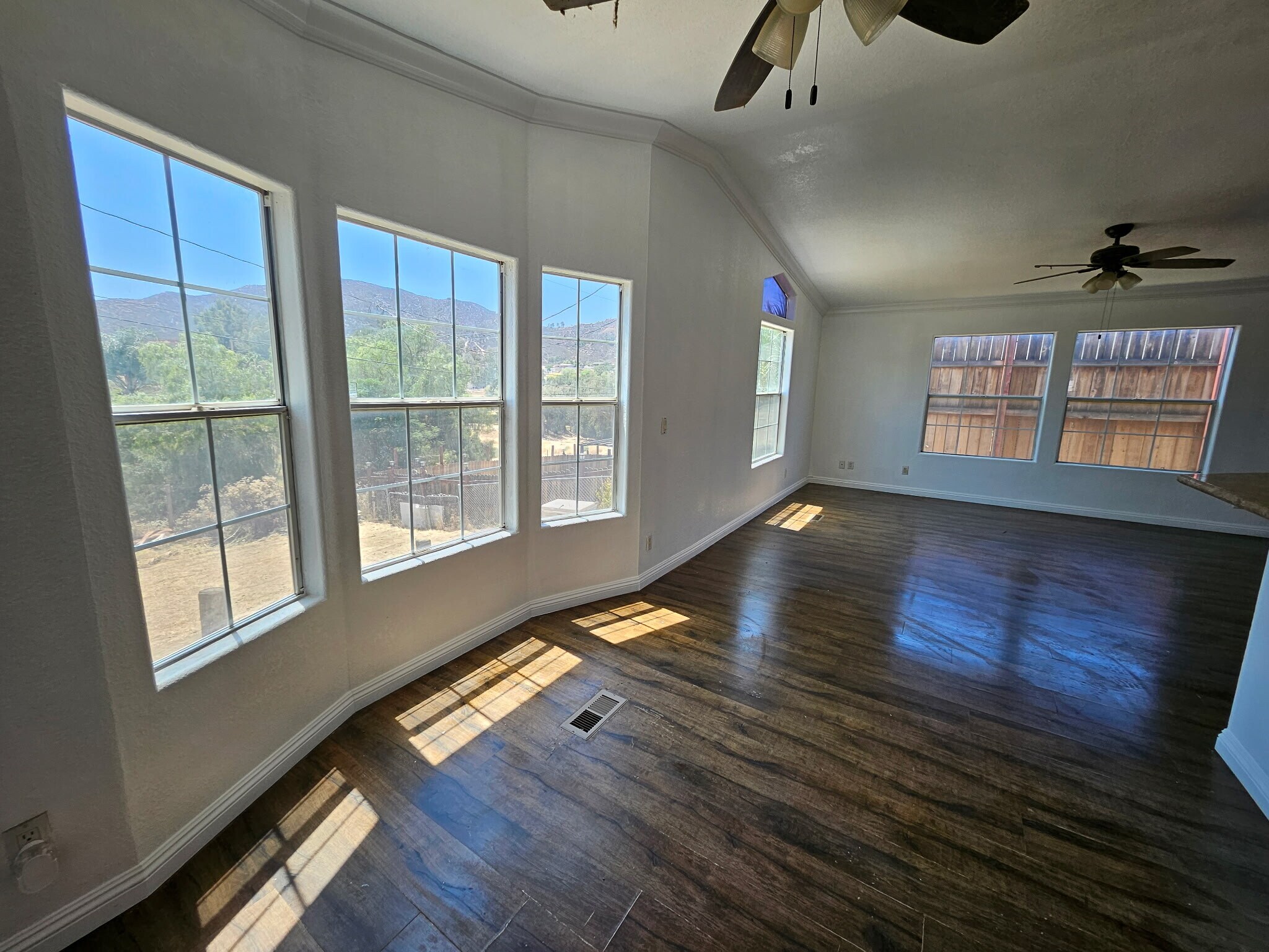 Building Photo - 24405 Manzanita Rd