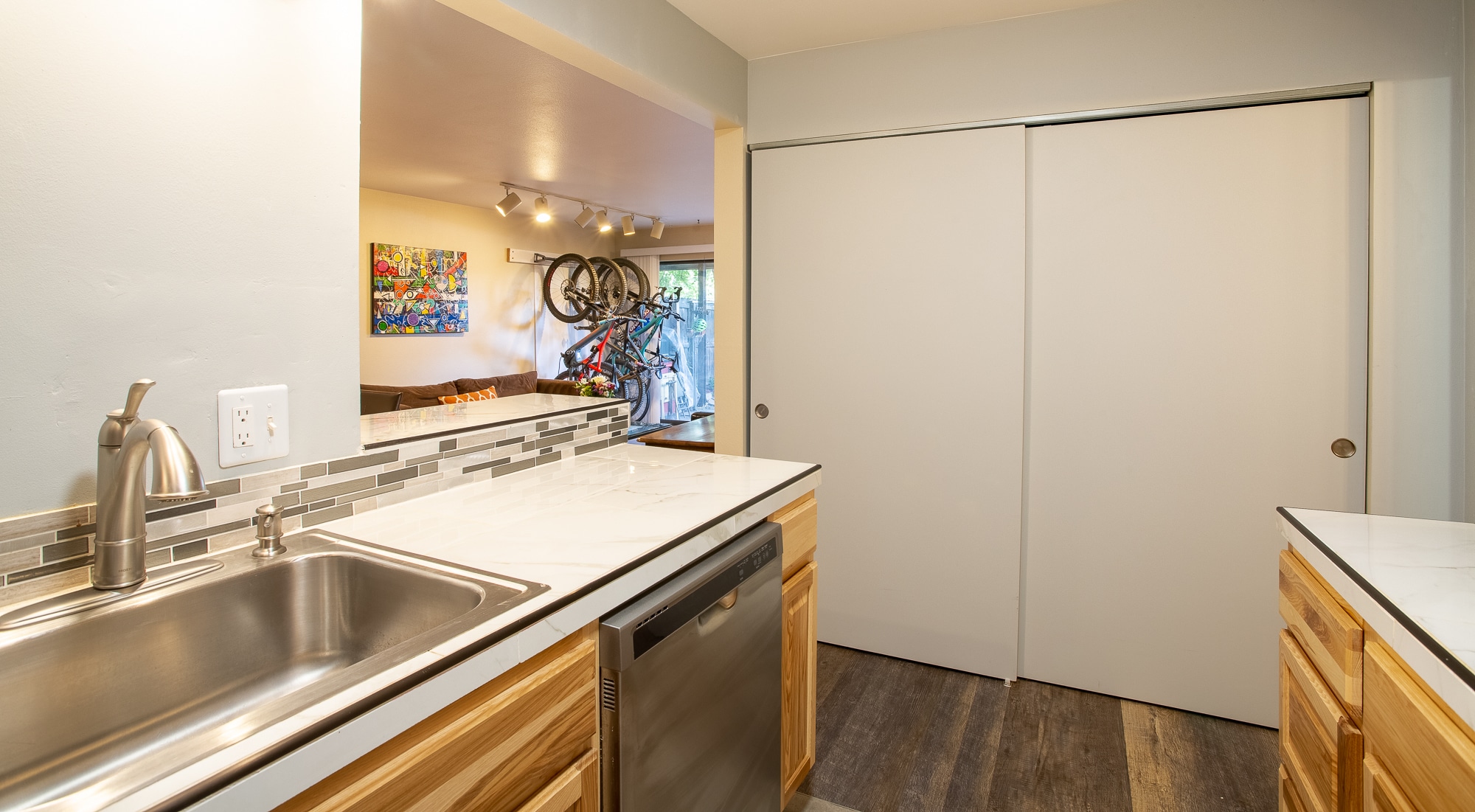 Large pantry & ample counter space - 2227 Canyon Blvd