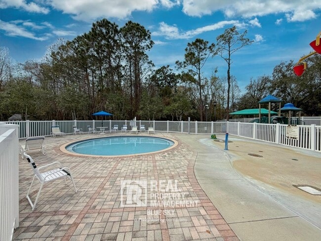 Building Photo - 5238 Gato Del Sol Cir