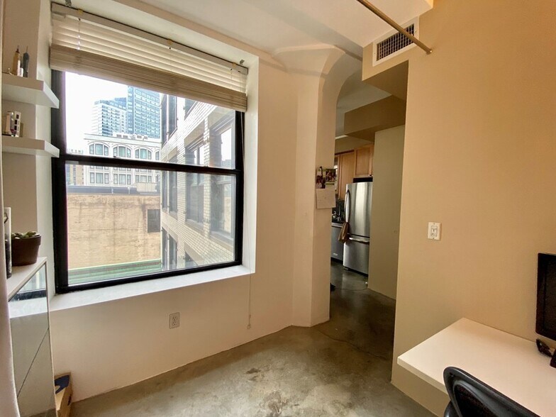 Building Photo - 453 Washington St