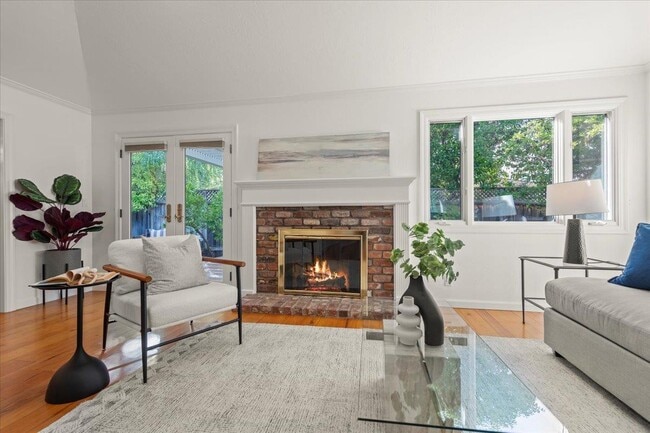 Building Photo - 1028 Clark Ave