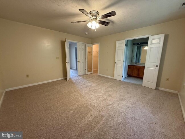 Building Photo - 45586 Curley Ct
