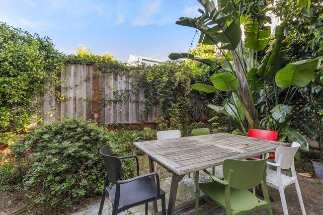 Building Photo - 2985 Harrison St