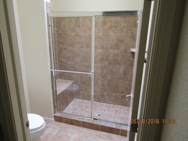 Building Photo - Beautiful 2 Bedroom/2 Bathroom Del Prado Condominium