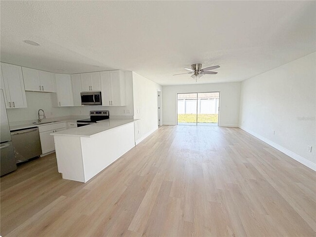 Building Photo - 11036 Greenline Way