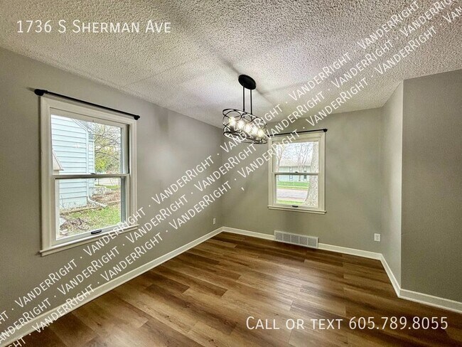 Building Photo - 1736 S Sherman Ave