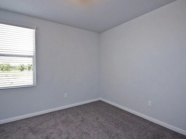 Building Photo - "Charming 2-Bed, 2-Bath Condo Retreat in San Marcos - Spacious 1100 Sq Ft Living!"