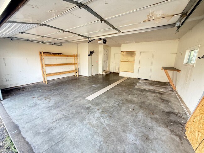 Building Photo - 3 Bed 1 Bath Ozark, MO