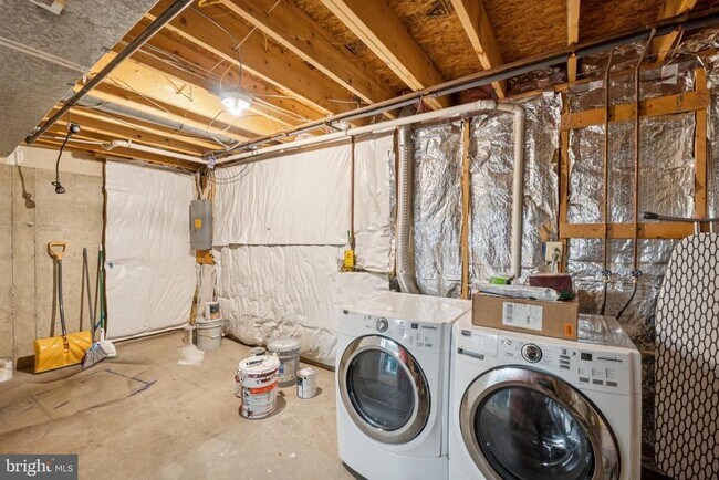 Building Photo - 5494 Prince William Ct
