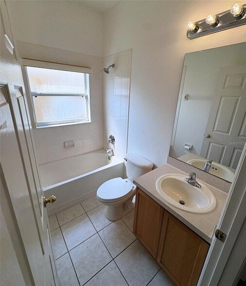 Building Photo - 3637 Weatherfield Dr