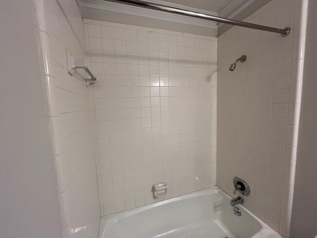 Building Photo - Excellent 2BD, 2BA Downtown Raleigh Condo ...