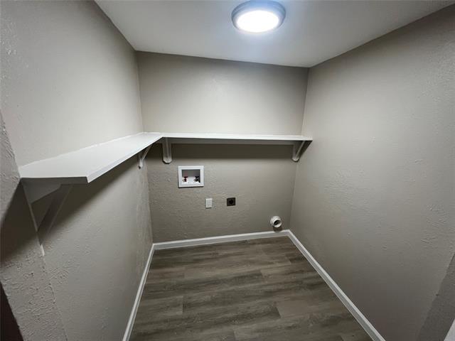 Building Photo - 2017 Tolosa Dr