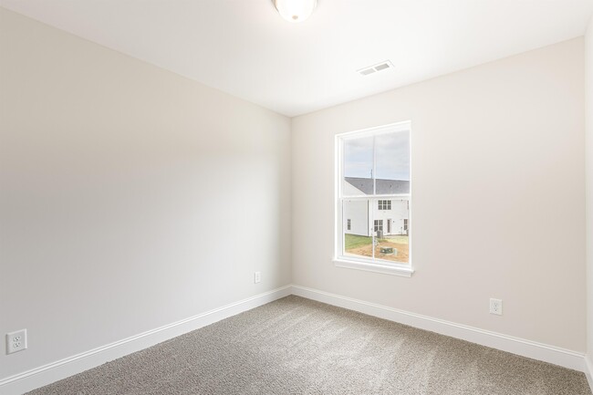 Building Photo - 4825 Ancient Glacier Ln