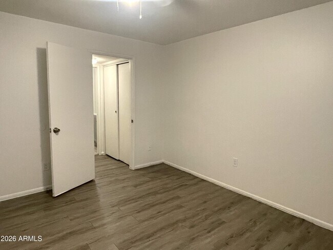 Building Photo - 4719 N 15th Ave