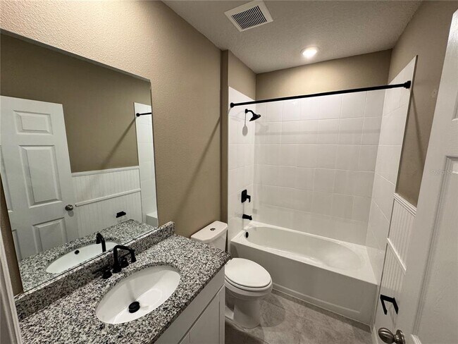 Building Photo - 512 Mckenna Dr