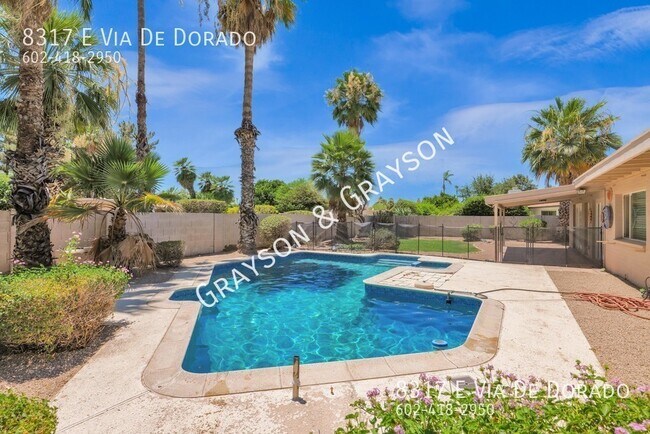 Building Photo - 8317 E Vía De Dorado