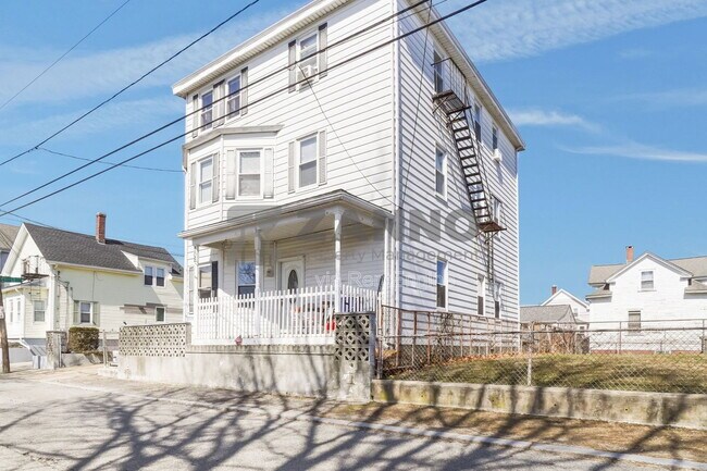 Building Photo - 108 Woodward Ave