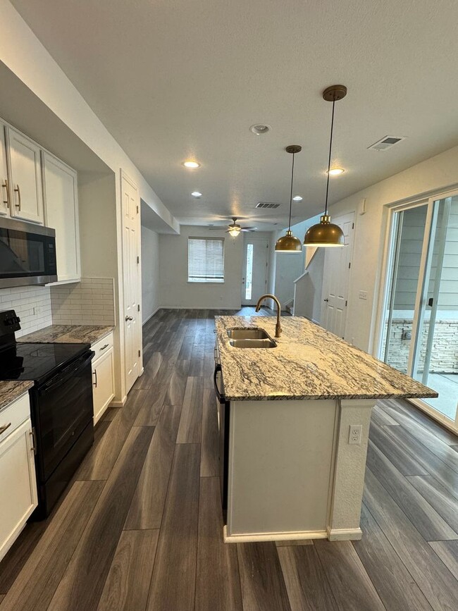 Building Photo - Newly Built Duplex Townhome Available in A...