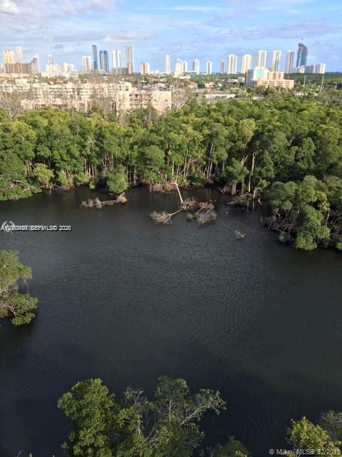Building Photo - 16385 Biscayne Blvd